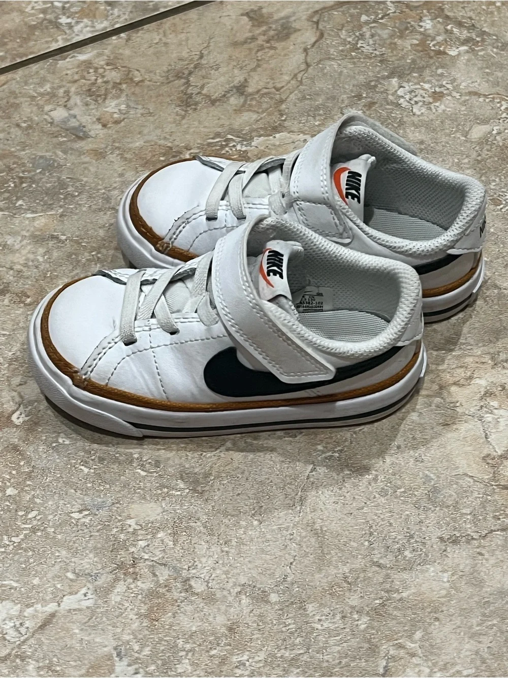 Nike Kids White & Navy Velcro Low-Top Sneakers and white Nikes, size 7 toddler